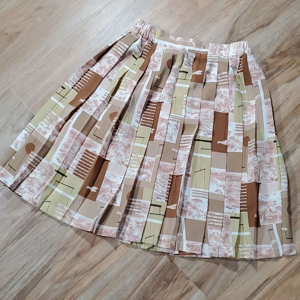 🔹️Vintage Tan & Cream Retro Print Pleated Skirt Small